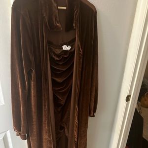 2 piece brown sugar velvet jump suit. Super sexy!